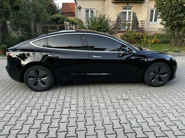 Чорний Тесла Модель 3, об'ємом двигуна 0 л та пробігом 176 тис. км за 15850 $, фото 6 на Automoto.ua