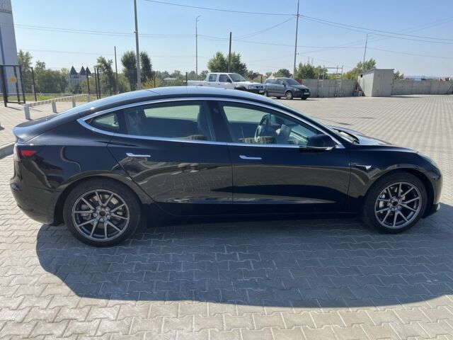 Чорний Тесла Модель 3, об'ємом двигуна 0 л та пробігом 130 тис. км за 15999 $, фото 2 на Automoto.ua