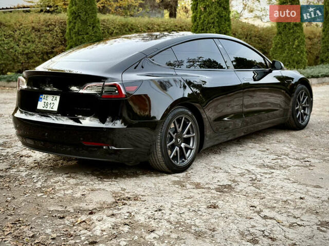 Чорний Тесла Модель 3, об'ємом двигуна 0 л та пробігом 100 тис. км за 15500 $, фото 11 на Automoto.ua