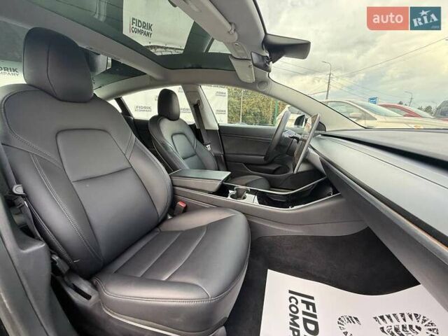 Черный Тесла Модель 3, объемом двигателя 0 л и пробегом 47 тыс. км за 13500 $, фото 14 на Automoto.ua