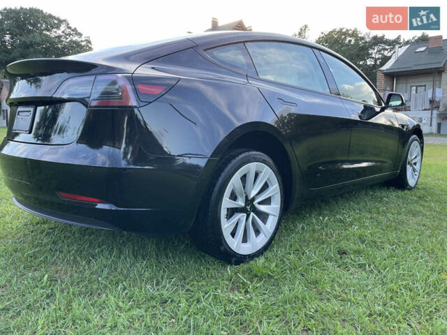 Тесла Модель 3 2020 у Бродах на Automoto.ua Чорний Тесла Модель 3, об'ємом двигуна 0 л та пробігом 69 тис. км за 12500 $, фото 3 на Automoto.ua