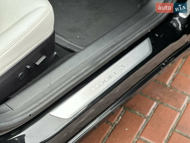 Черный Тесла Модель 3, объемом двигателя 0 л и пробегом 119 тыс. км за 15200 $, фото 15 на Automoto.ua
