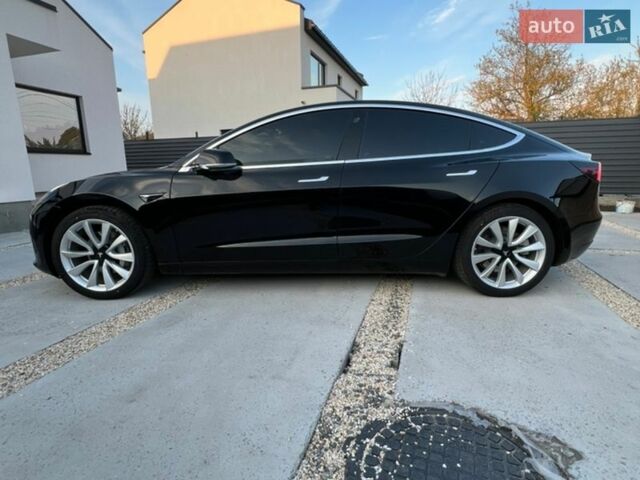 Черный Тесла Модель 3, объемом двигателя 0 л и пробегом 60 тыс. км за 18600 $, фото 5 на Automoto.ua