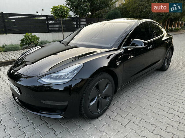 Чорний Тесла Модель 3, об'ємом двигуна 0 л та пробігом 176 тис. км за 16350 $, фото 1 на Automoto.ua