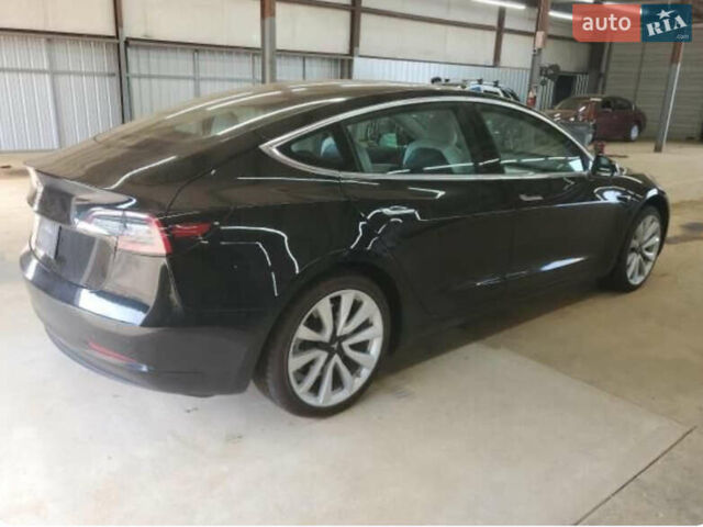 Чорний Тесла Модель 3, об'ємом двигуна 0 л та пробігом 77 тис. км за 18500 $, фото 4 на Automoto.ua
