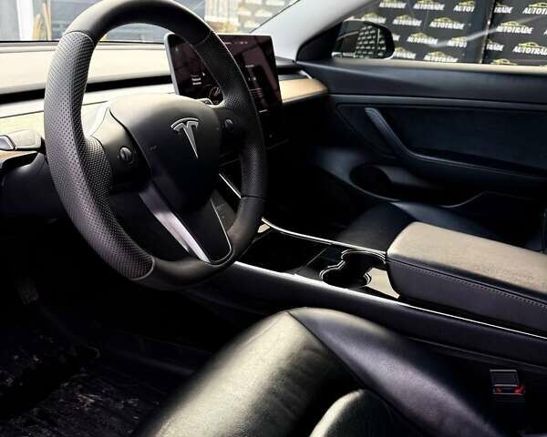 Черный Тесла Модель 3, объемом двигателя 0 л и пробегом 94 тыс. км за 17500 $, фото 9 на Automoto.ua