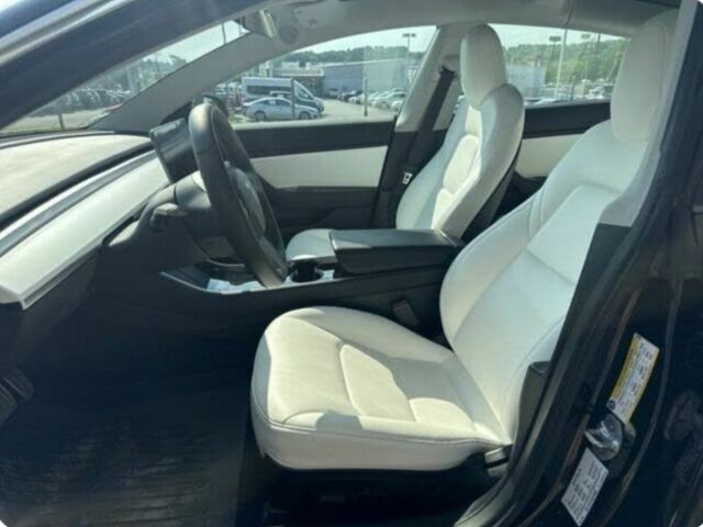 Черный Тесла Модель 3, объемом двигателя 0 л и пробегом 77 тыс. км за 18000 $, фото 3 на Automoto.ua