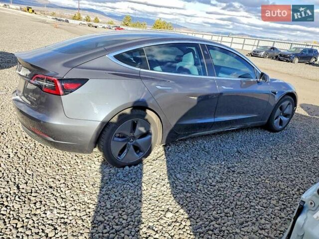Чорний Тесла Модель 3, об'ємом двигуна 0 л та пробігом 107 тис. км за 3500 $, фото 2 на Automoto.ua