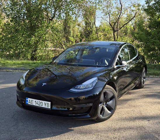 Черный Тесла Модель 3, объемом двигателя 0 л и пробегом 77 тыс. км за 15500 $, фото 10 на Automoto.ua
