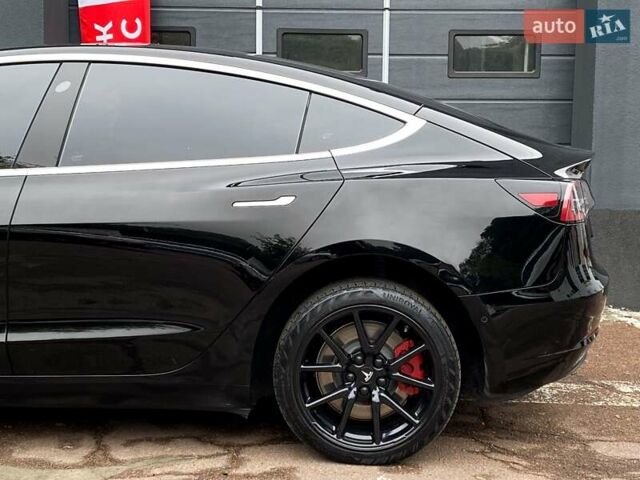 Черный Тесла Модель 3, объемом двигателя 0 л и пробегом 111 тыс. км за 19500 $, фото 6 на Automoto.ua
