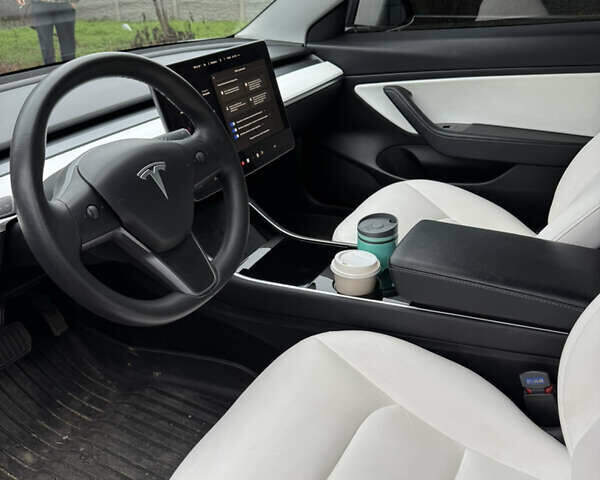 Черный Тесла Модель 3, объемом двигателя 0 л и пробегом 76 тыс. км за 16900 $, фото 7 на Automoto.ua