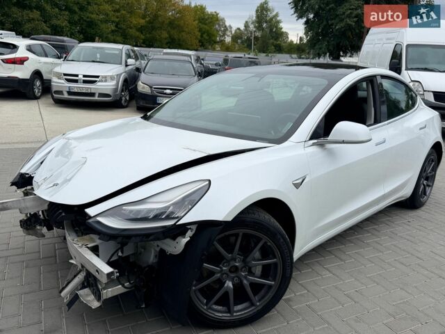 Чорний Тесла Модель 3, об'ємом двигуна 0 л та пробігом 147 тис. км за 12999 $, фото 6 на Automoto.ua