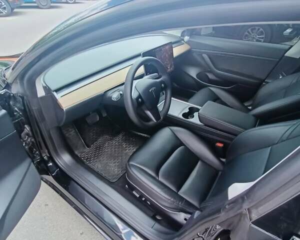 Черный Тесла Модель 3, объемом двигателя 0 л и пробегом 54 тыс. км за 25400 $, фото 5 на Automoto.ua