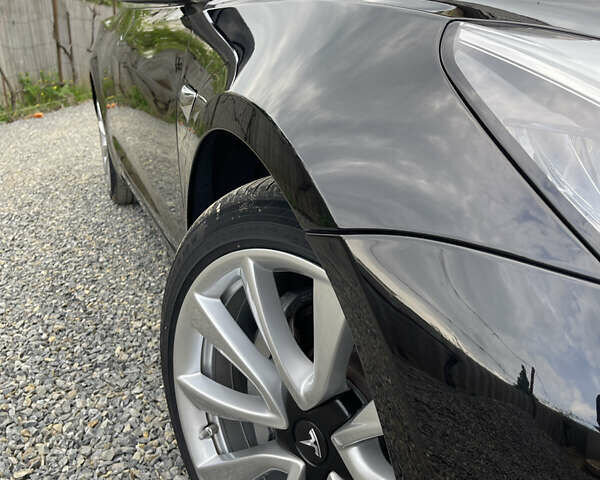 Тесла Модель 3 2020 в Ужгороде на Automoto.ua Черный Тесла Модель 3, объемом двигателя 0 л и пробегом 159 тыс. км за 16400 $, фото 9 на Automoto.ua