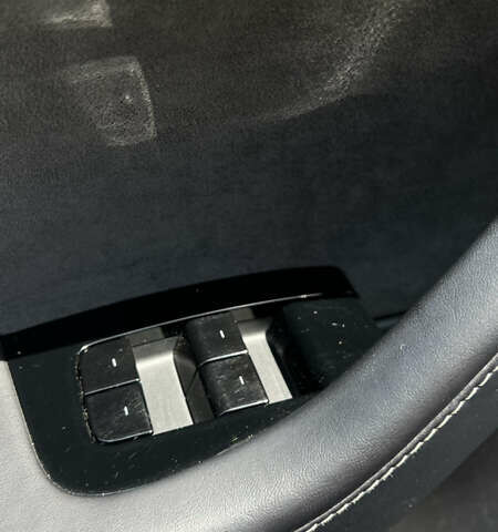 Тесла Модель 3 2020 у Івано-Франківську на Automoto.ua Чорний Тесла Модель 3, об'ємом двигуна 0 л та пробігом 25 тис. км за 18850 $, фото 9 на Automoto.ua