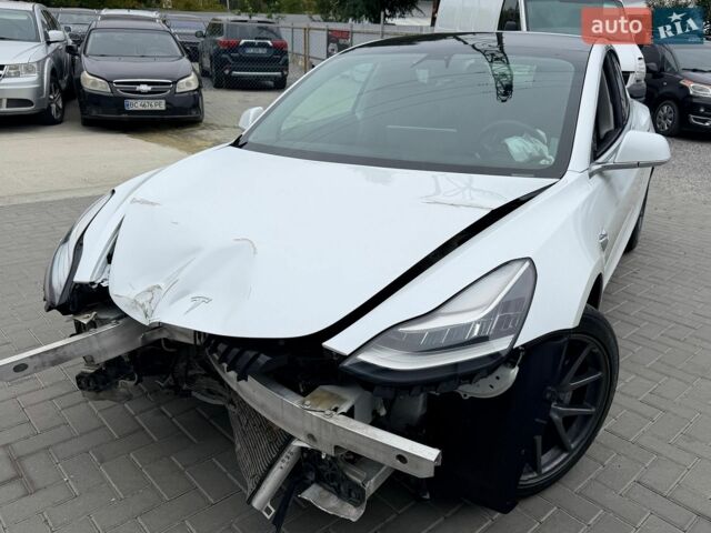 Чорний Тесла Модель 3, об'ємом двигуна 0 л та пробігом 147 тис. км за 12999 $, фото 8 на Automoto.ua