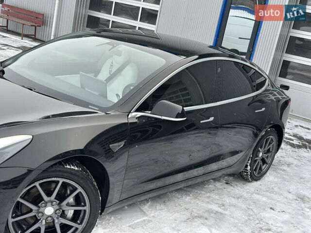 Черный Тесла Модель 3, объемом двигателя 0 л и пробегом 122 тыс. км за 14300 $, фото 5 на Automoto.ua