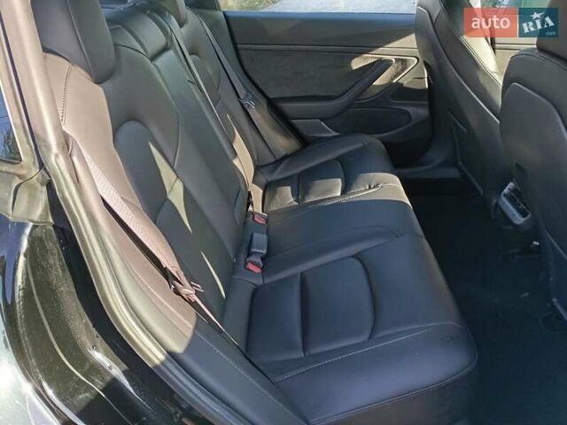 Чорний Тесла Модель 3, об'ємом двигуна 0 л та пробігом 189 тис. км за 14200 $, фото 13 на Automoto.ua