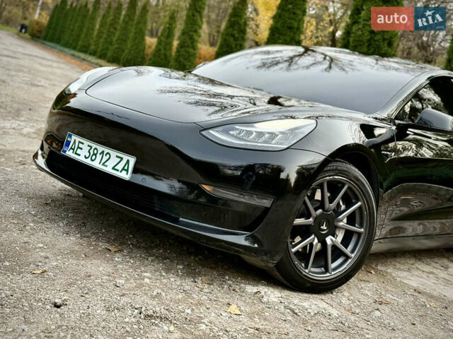Чорний Тесла Модель 3, об'ємом двигуна 0 л та пробігом 100 тис. км за 15500 $, фото 19 на Automoto.ua