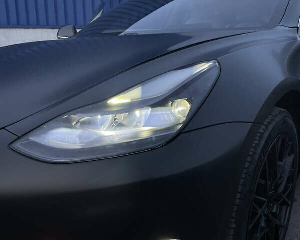 Чорний Тесла Модель 3, об'ємом двигуна 0 л та пробігом 103 тис. км за 19000 $, фото 39 на Automoto.ua