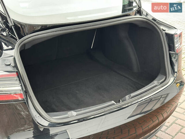 Черный Тесла Модель 3, объемом двигателя 0 л и пробегом 119 тыс. км за 15200 $, фото 24 на Automoto.ua