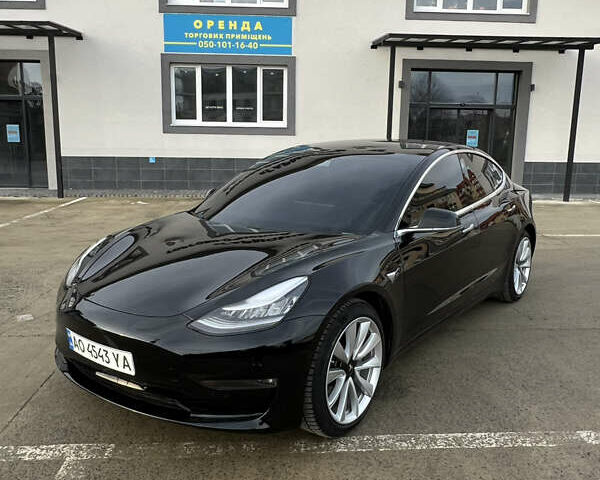 Чорний Тесла Модель 3, об'ємом двигуна 0 л та пробігом 165 тис. км за 17400 $, фото 2 на Automoto.ua