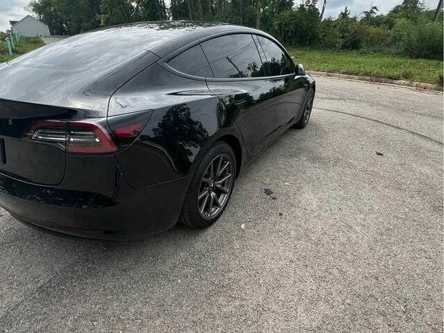 Черный Тесла Модель 3, объемом двигателя 0 л и пробегом 175 тыс. км за 14500 $, фото 4 на Automoto.ua