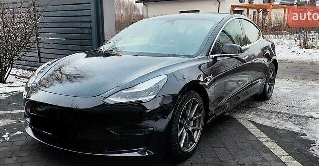 Черный Тесла Модель 3, объемом двигателя 0 л и пробегом 110 тыс. км за 14800 $, фото 8 на Automoto.ua