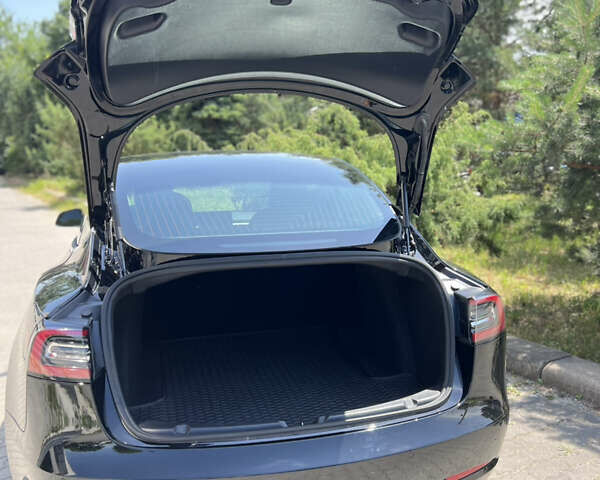 Тесла Модель 3 2020 у Івано-Франківську на Automoto.ua Чорний Тесла Модель 3, об'ємом двигуна 0 л та пробігом 25 тис. км за 18850 $, фото 15 на Automoto.ua