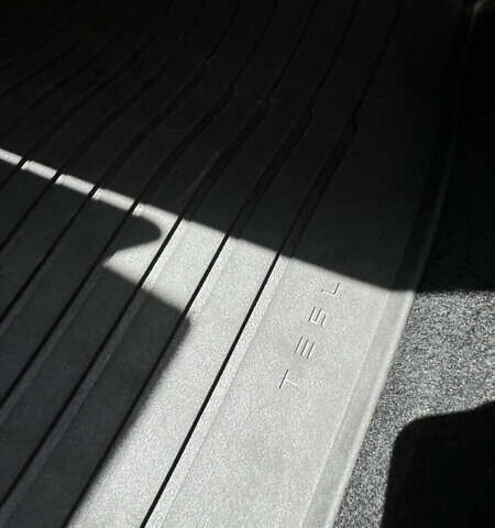 Тесла Модель 3 2020 у Івано-Франківську на Automoto.ua Чорний Тесла Модель 3, об'ємом двигуна 0 л та пробігом 25 тис. км за 18850 $, фото 24 на Automoto.ua