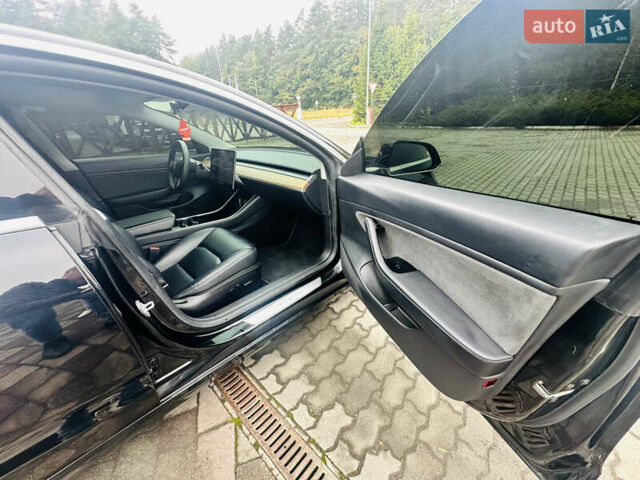 Черный Тесла Модель 3, объемом двигателя 0 л и пробегом 99 тыс. км за 17900 $, фото 15 на Automoto.ua