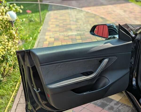 Чорний Тесла Модель 3, об'ємом двигуна 0 л та пробігом 140 тис. км за 18200 $, фото 13 на Automoto.ua