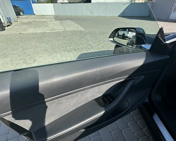 Черный Тесла Модель 3, объемом двигателя 0 л и пробегом 167 тыс. км за 16200 $, фото 12 на Automoto.ua