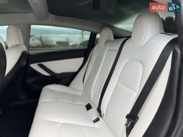 Черный Тесла Модель 3, объемом двигателя 0 л и пробегом 91 тыс. км за 15299 $, фото 7 на Automoto.ua