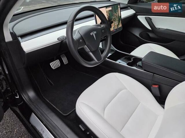 Чорний Тесла Модель 3, об'ємом двигуна 0 л та пробігом 91 тис. км за 21700 $, фото 27 на Automoto.ua