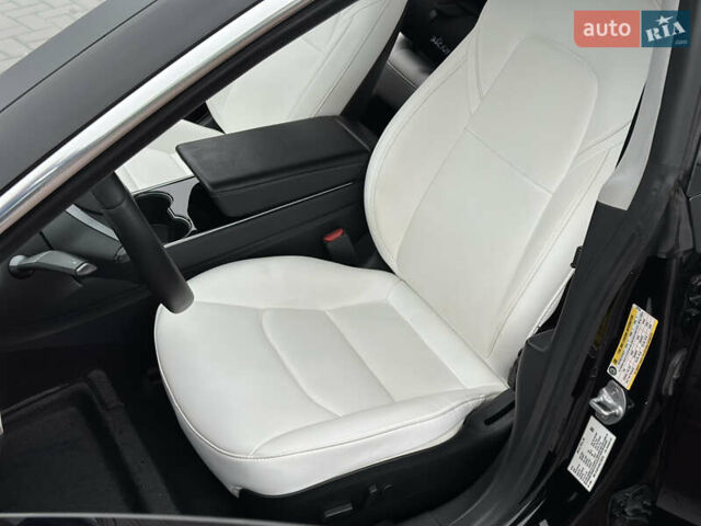 Черный Тесла Модель 3, объемом двигателя 0 л и пробегом 119 тыс. км за 15200 $, фото 21 на Automoto.ua