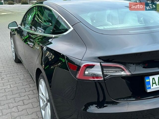 Черный Тесла Модель 3, объемом двигателя 0 л и пробегом 80 тыс. км за 18990 $, фото 25 на Automoto.ua