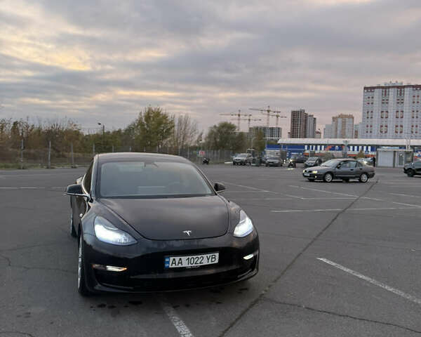 Тесла Модель 3 2020 в Киеве на Automoto.ua Черный Тесла Модель 3, объемом двигателя 0 л и пробегом 381 тыс. км за 14000 $, фото 11 на Automoto.ua