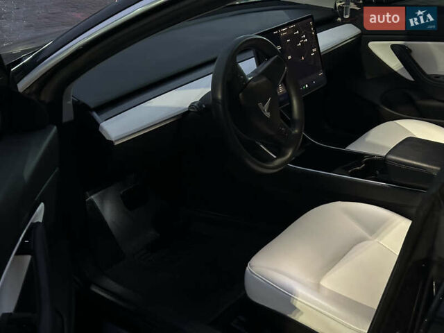 Чорний Тесла Модель 3, об'ємом двигуна 0 л та пробігом 120 тис. км за 13999 $, фото 8 на Automoto.ua