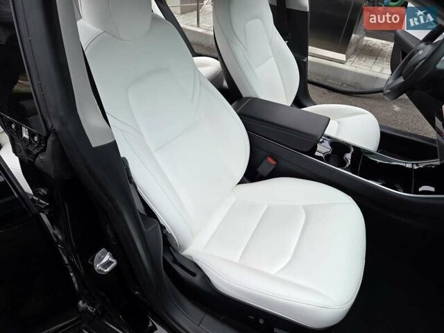 Чорний Тесла Модель 3, об'ємом двигуна 0 л та пробігом 91 тис. км за 21700 $, фото 34 на Automoto.ua