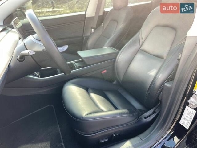 Черный Тесла Модель 3, объемом двигателя 0 л и пробегом 34 тыс. км за 25000 $, фото 12 на Automoto.ua