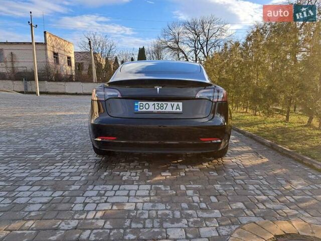 Черный Тесла Модель 3, объемом двигателя 0 л и пробегом 65 тыс. км за 20500 $, фото 5 на Automoto.ua
