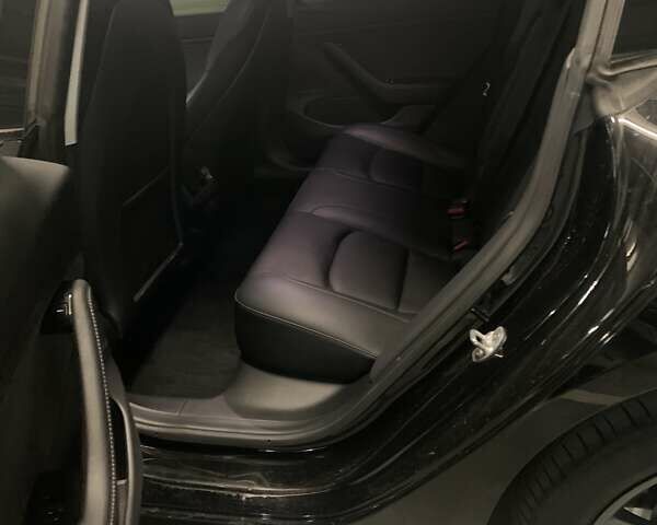 Черный Тесла Модель 3, объемом двигателя 0 л и пробегом 34 тыс. км за 28500 $, фото 2 на Automoto.ua