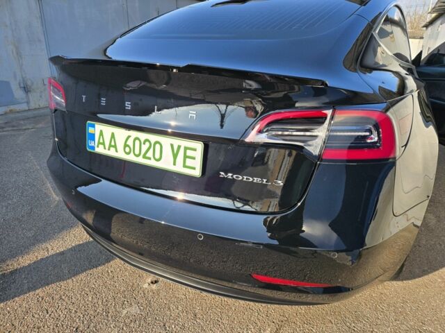 Чорний Тесла Модель 3, об'ємом двигуна 0 л та пробігом 125 тис. км за 15000 $, фото 2 на Automoto.ua