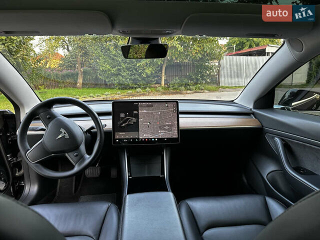Тесла Модель 3 2020 у Львові на Automoto.ua Чорний Тесла Модель 3, об'ємом двигуна 0 л та пробігом 176 тис. км за 15499 $, фото 8 на Automoto.ua