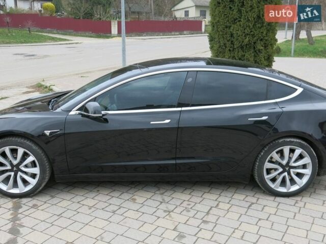Чорний Тесла Модель 3, об'ємом двигуна 0 л та пробігом 125 тис. км за 17899 $, фото 8 на Automoto.ua