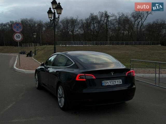 Черный Тесла Модель 3, объемом двигателя 0 л и пробегом 65 тыс. км за 18000 $, фото 2 на Automoto.ua