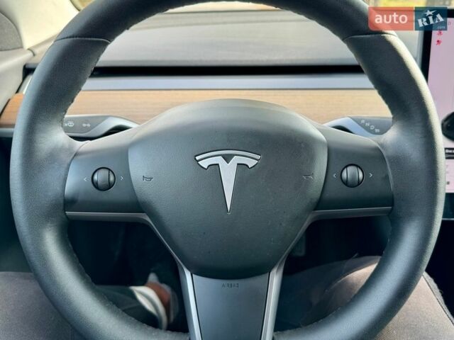 Черный Тесла Модель 3, объемом двигателя 0 л и пробегом 81 тыс. км за 13999 $, фото 19 на Automoto.ua