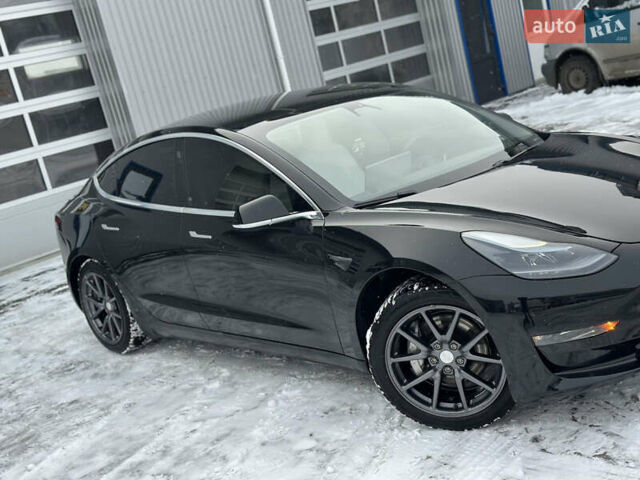 Черный Тесла Модель 3, объемом двигателя 0 л и пробегом 122 тыс. км за 14300 $, фото 1 на Automoto.ua
