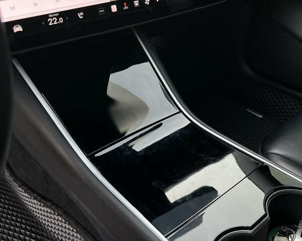 Чорний Тесла Модель 3, об'ємом двигуна 0 л та пробігом 165 тис. км за 17400 $, фото 29 на Automoto.ua